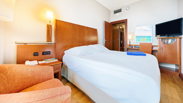 Bull Hotel Reina Isabel & Spa